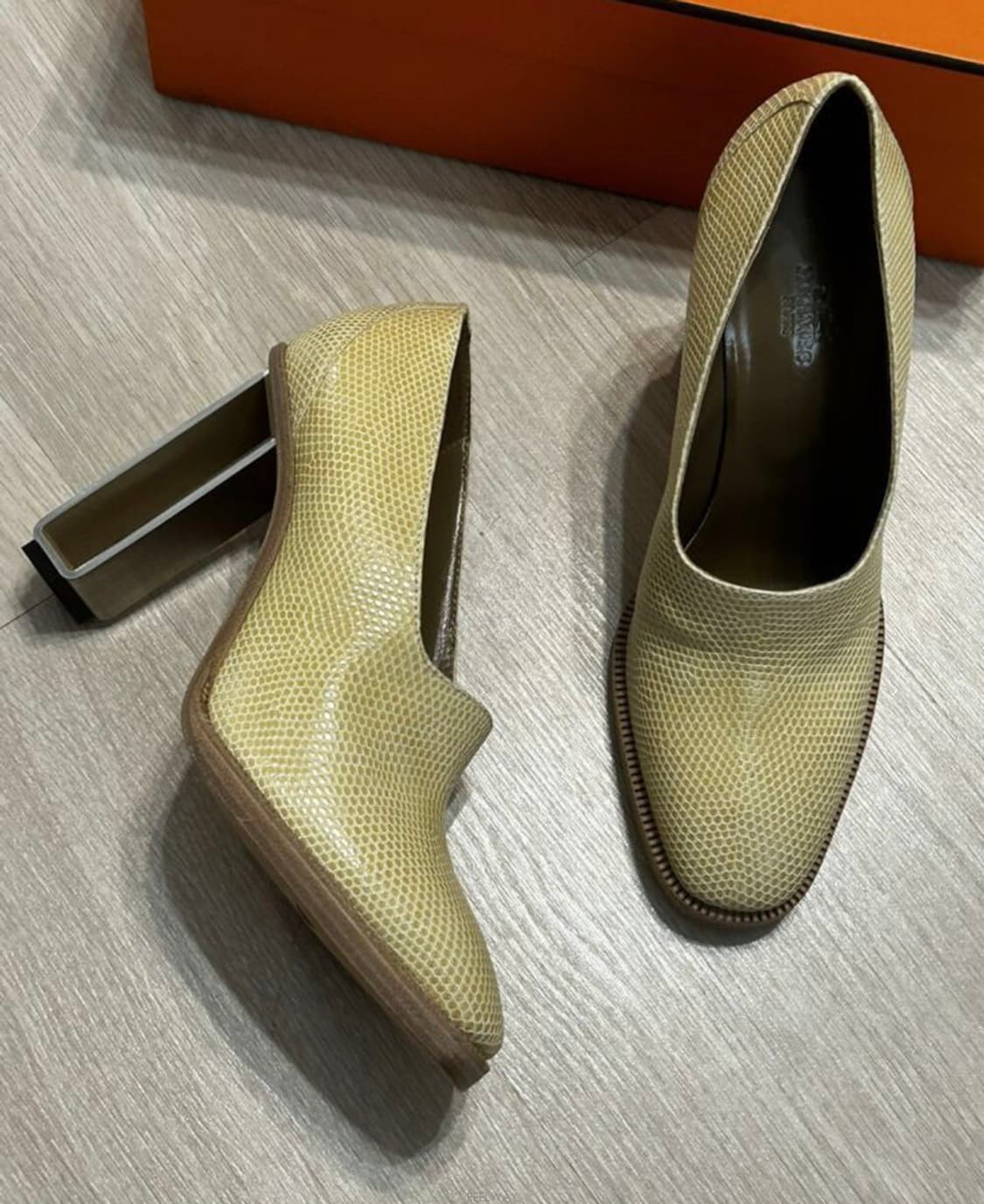 에르메스 슈즈(리자드 스킨-도마뱀 가죽)38 사이즈-해외발송 상품이미지5