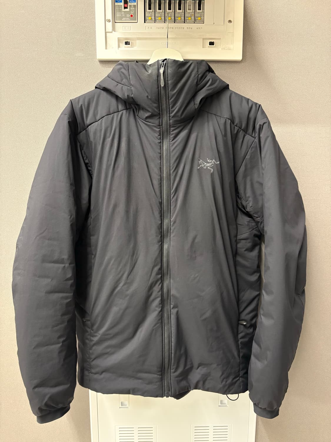 아크테릭스 아톰 헤비웨이트 후디 블랙 상품이미지2