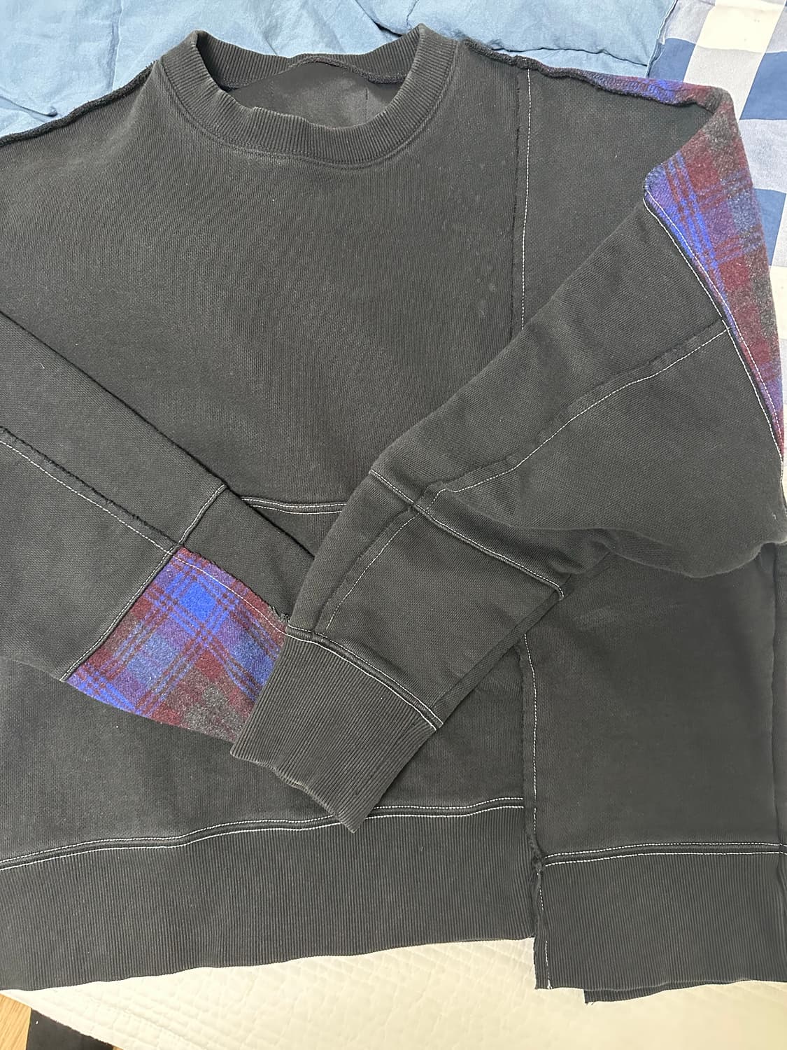 앤더슨벨 맨투맨 상품이미지1