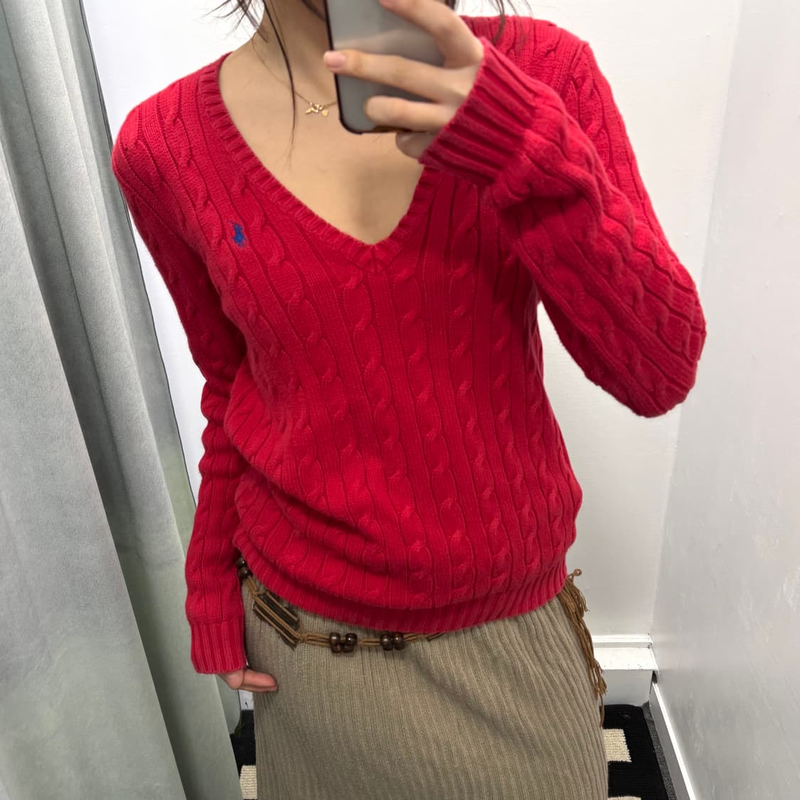 폴로 스포츠 레드 브이넥 케이블 니트  상품이미지1