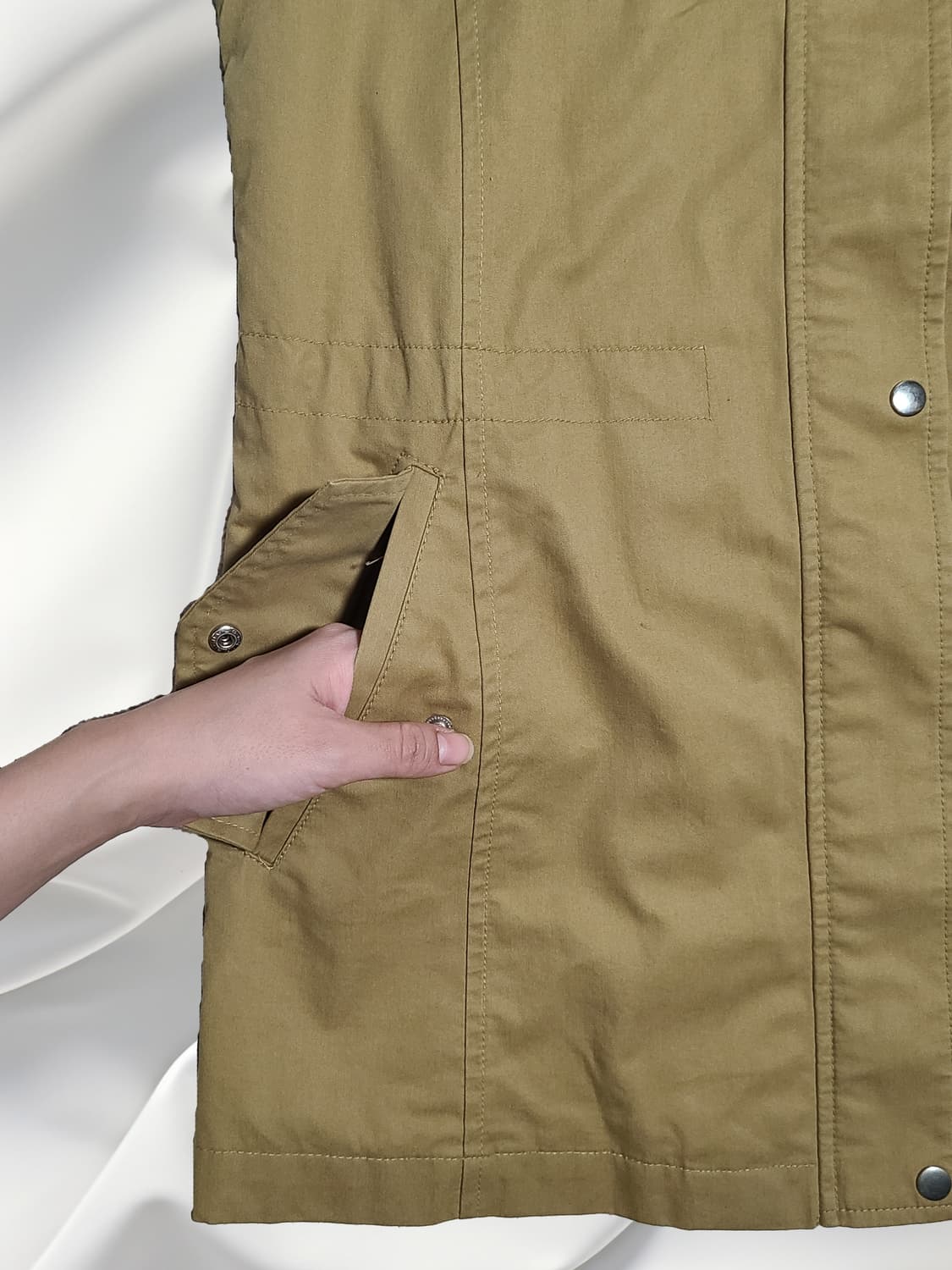 COUPS 꾸즈 베이지 하이넥 야상 조끼 상품이미지4