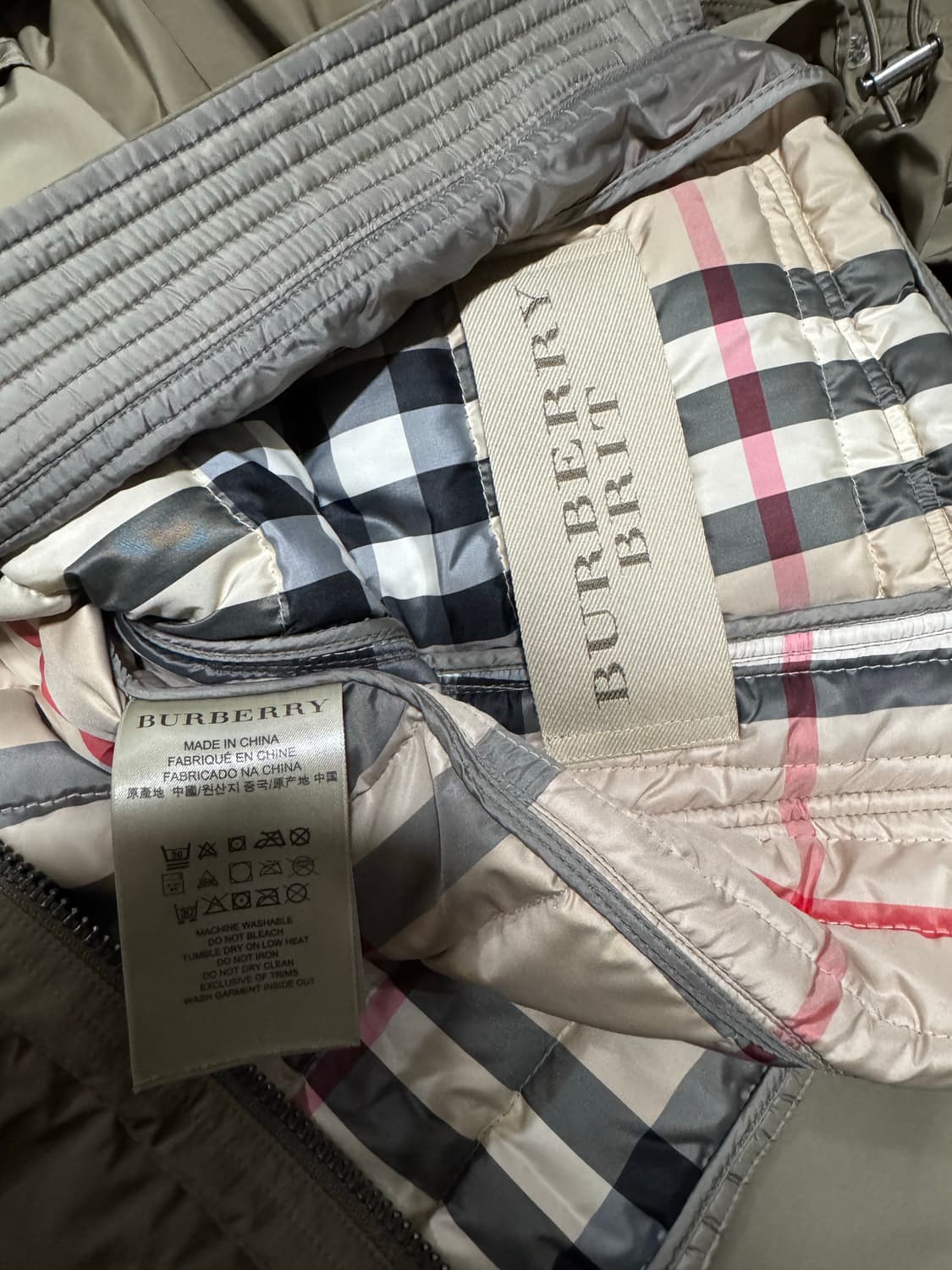 38 버버리 여성 나일론 패딩 자켓 상품이미지10