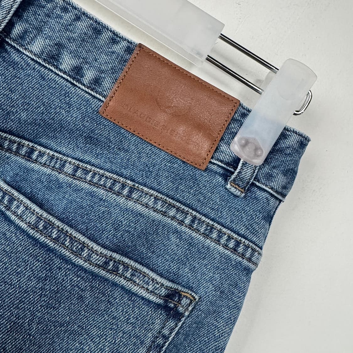 끌로디피에로 24 부츠컷 데님 진 상품이미지5