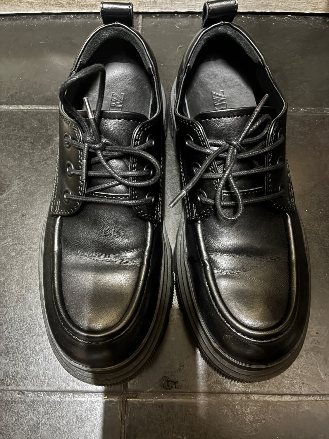 자라 코드볼륨슈즈 44 사이즈 (280) 상품이미지4