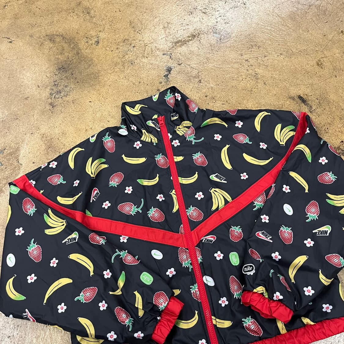 [ 정품/S,80 ] 나이키 스우시 프루츠 패턴 바람막이 자켓 b14 상품이미지1