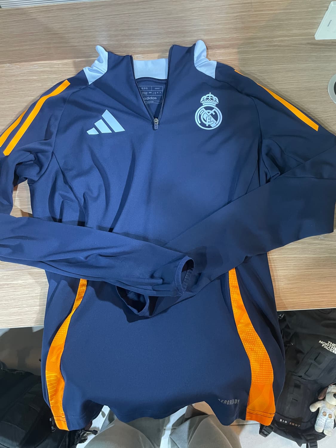 레알마드리드 트레이닝복 상품이미지1