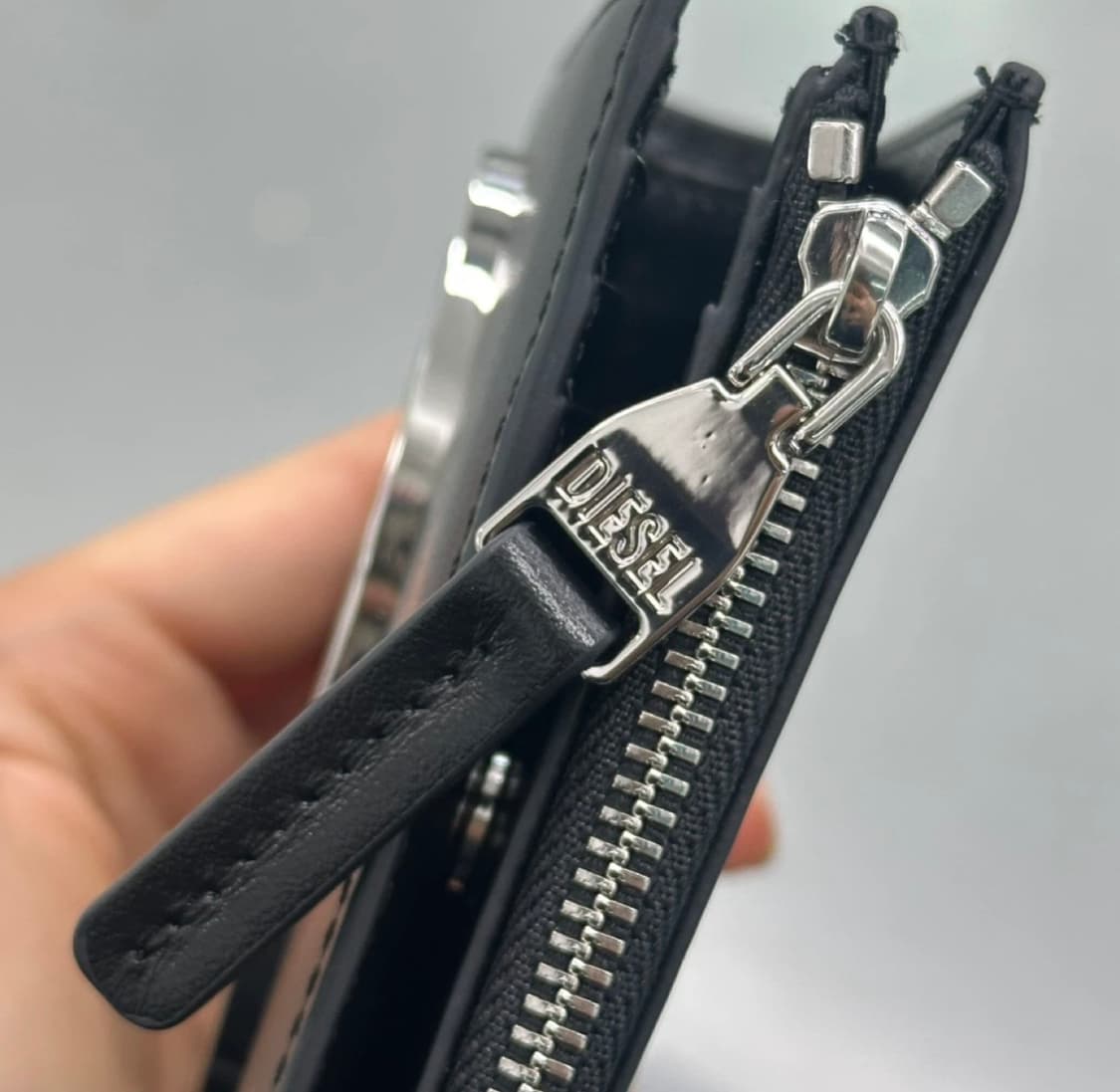 디젤 카드지갑 1DR 바이폴드 지퍼 지갑 블랙 상품이미지5