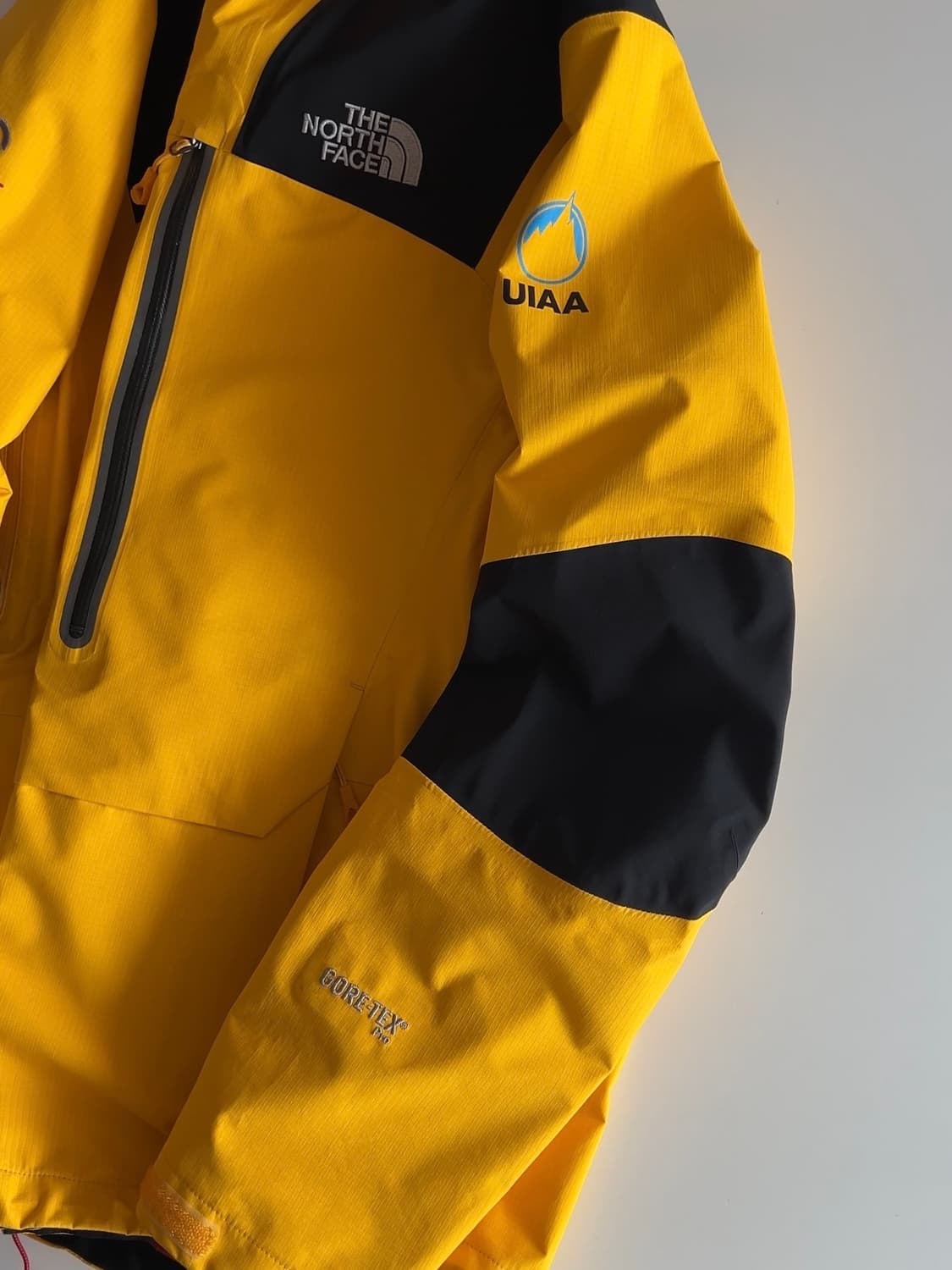 노스페이스 써밋 고어텍스 프로 UIAA 바람막이 L 상품이미지2