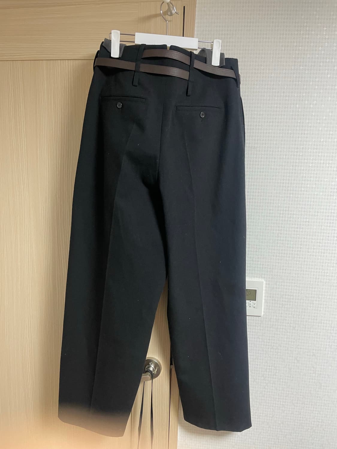 렉토 울 퀸시 벨티드 팬츠(m) 상품이미지3