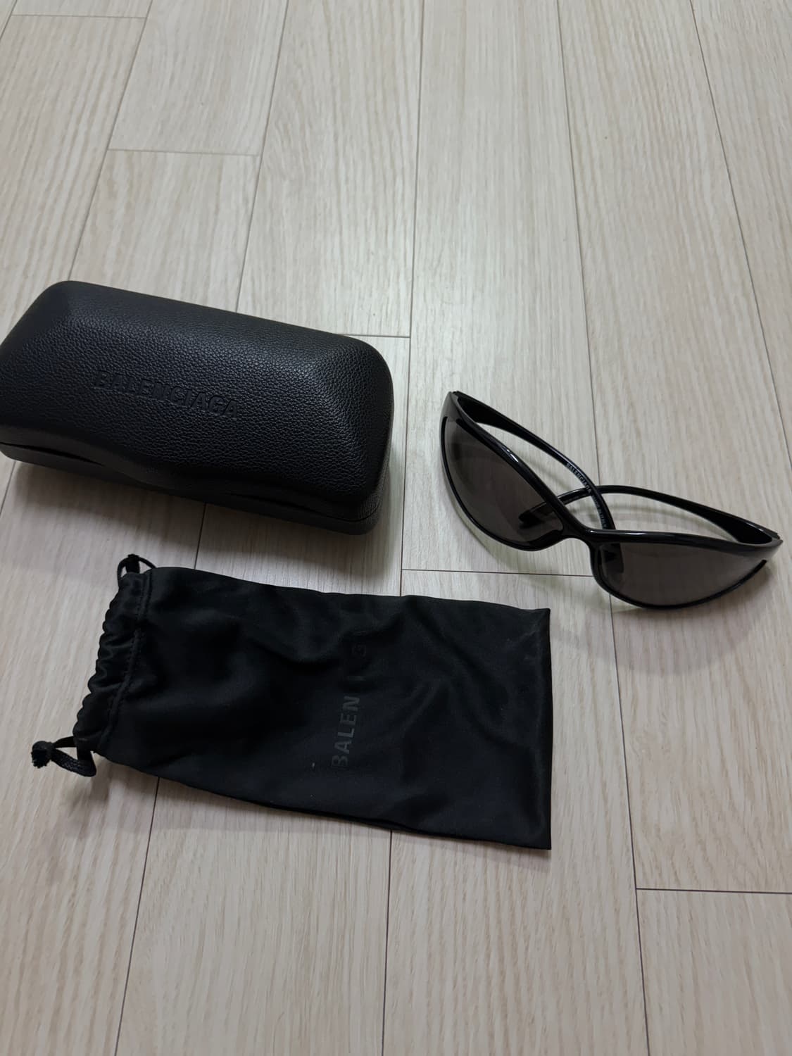 [os] 발렌시아가 90s 오발선글라스 블랙 상품이미지2