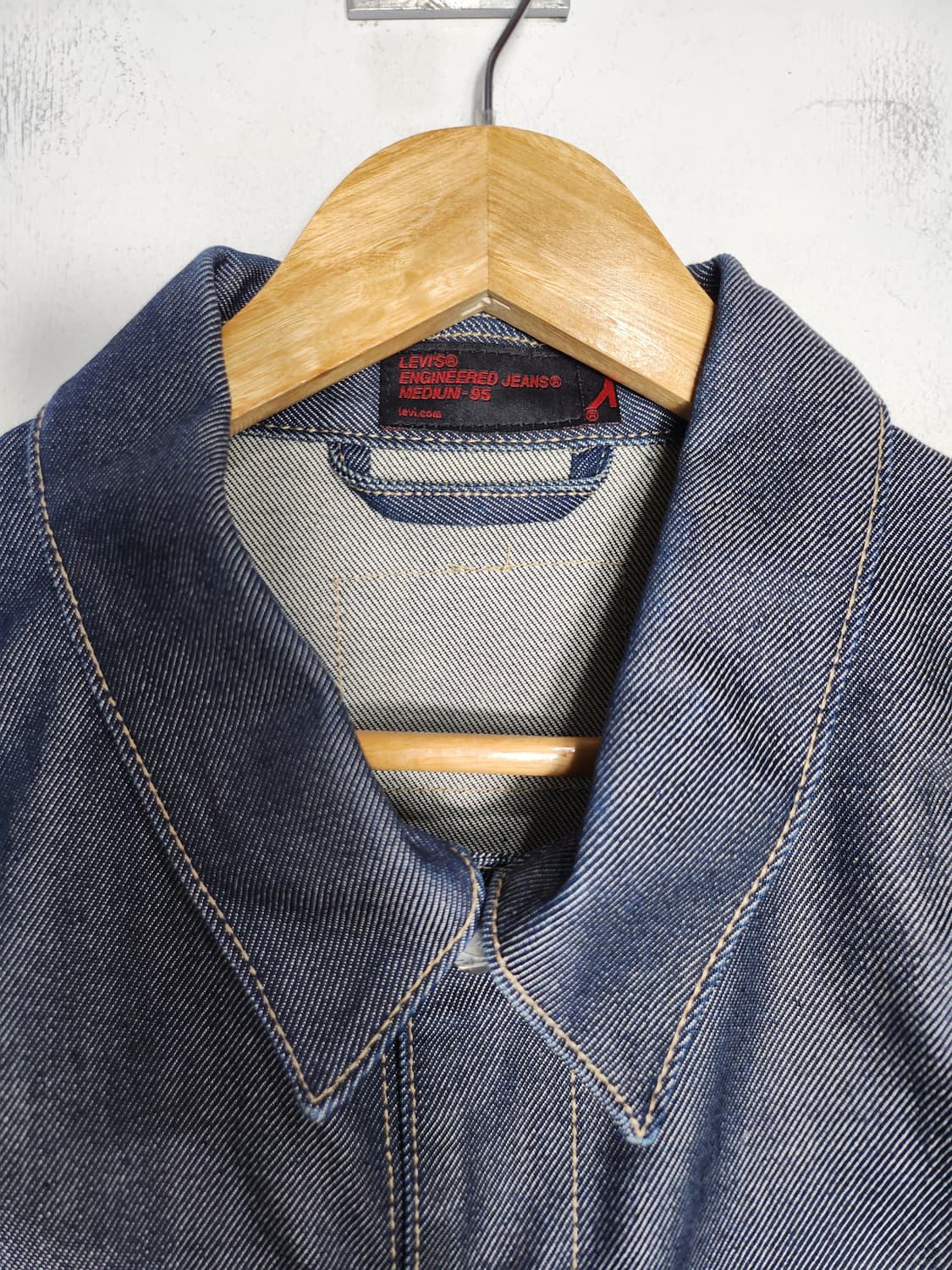 리바이스 엔지니어드 진 데님 트러커 자켓 상품이미지3