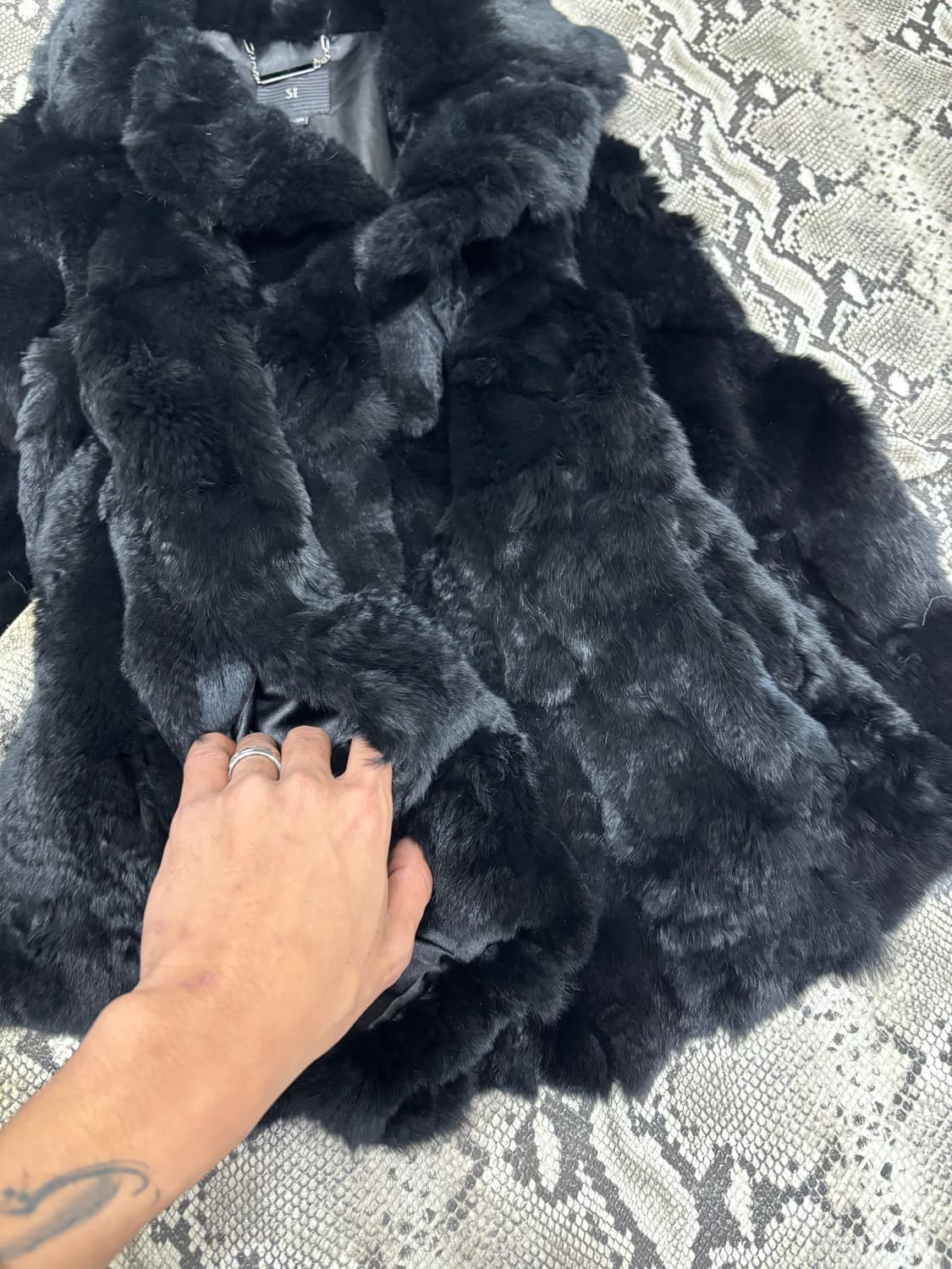 Rabbit Fur Black Jacket 상품이미지4