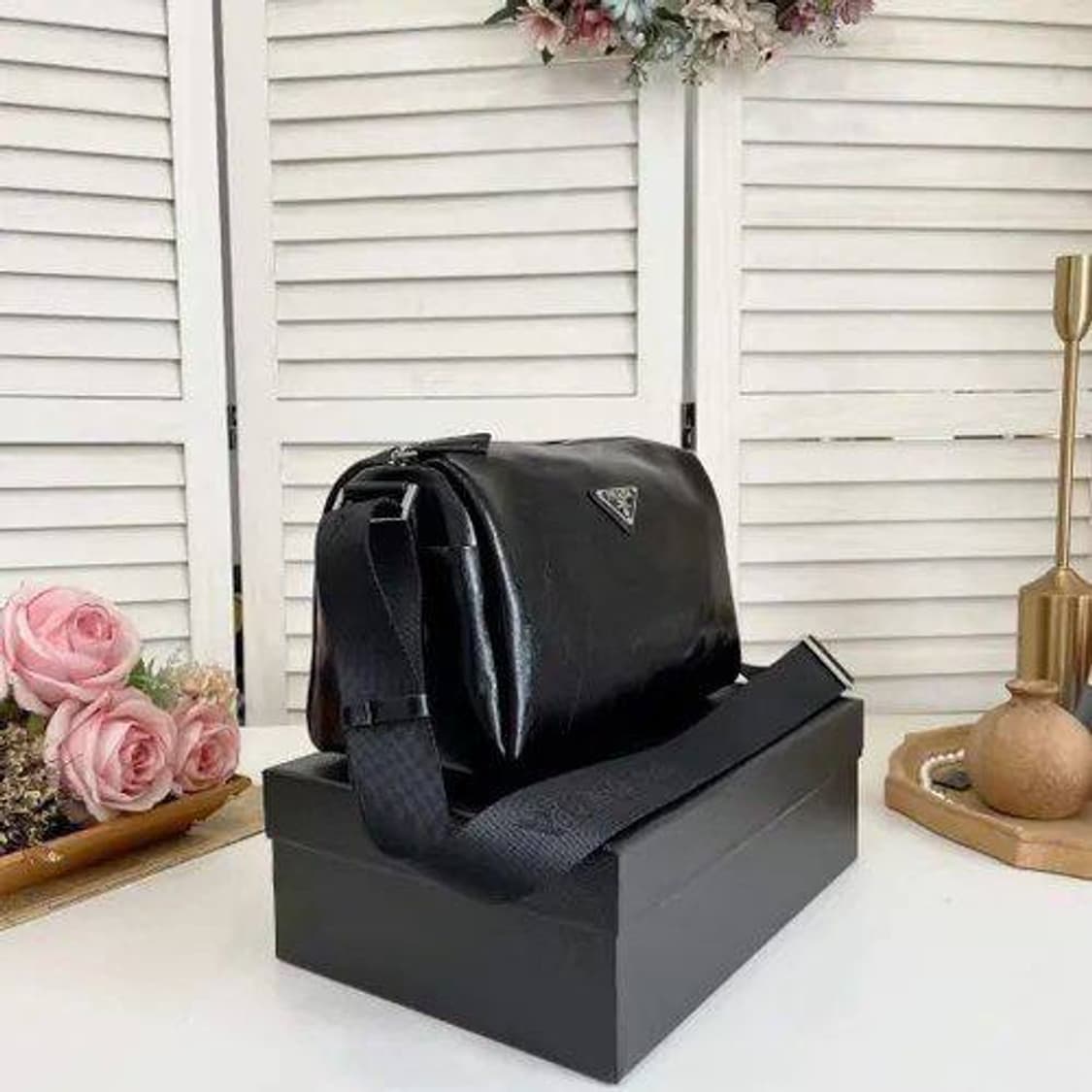 프라다(Prada) 가죽 숄더백 상품이미지3