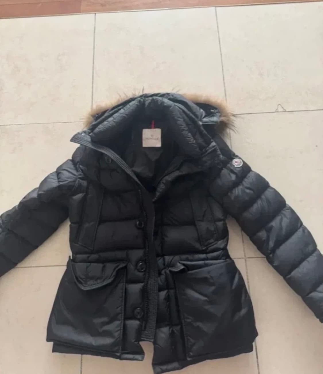 몽클레어 클루니 팝니다. 상품이미지1