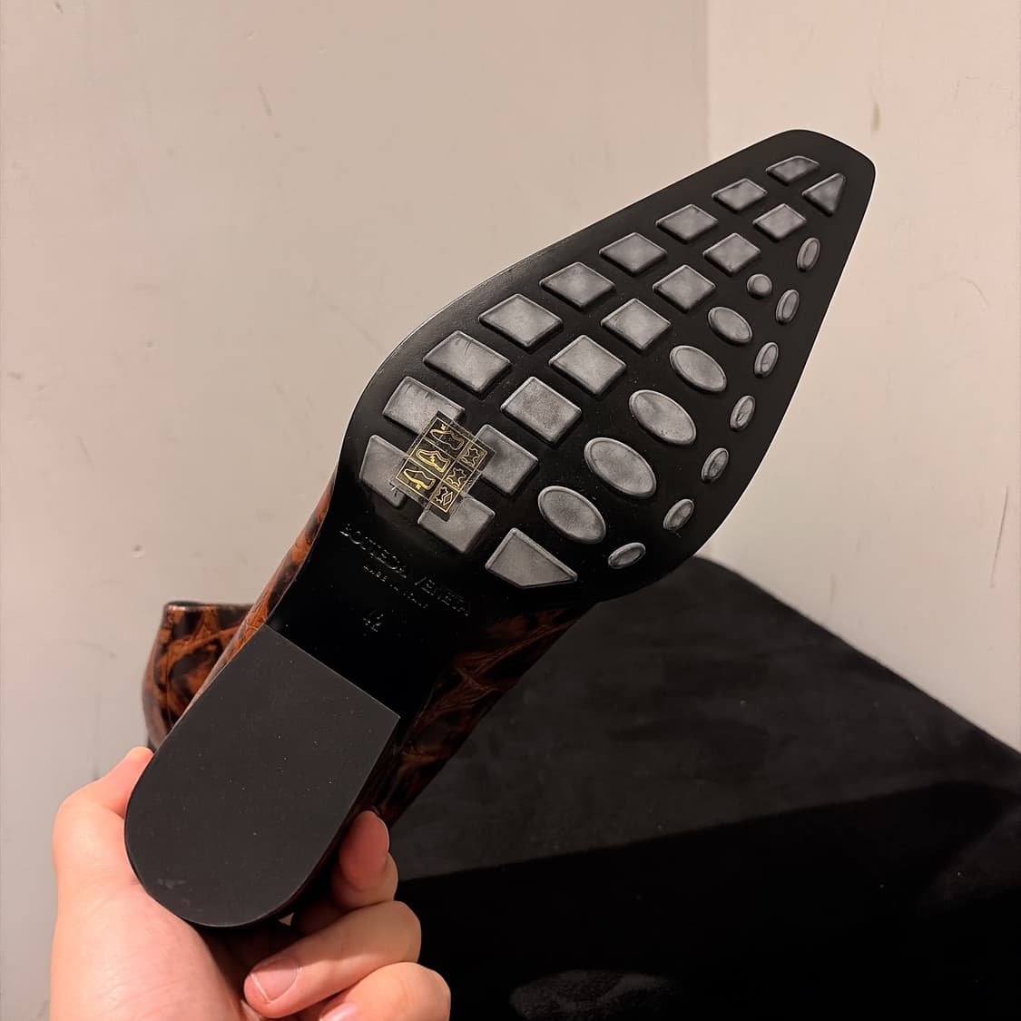 (정품/새상품) 보테가베네타 남성 텍스 펌프 배럴 상품이미지5