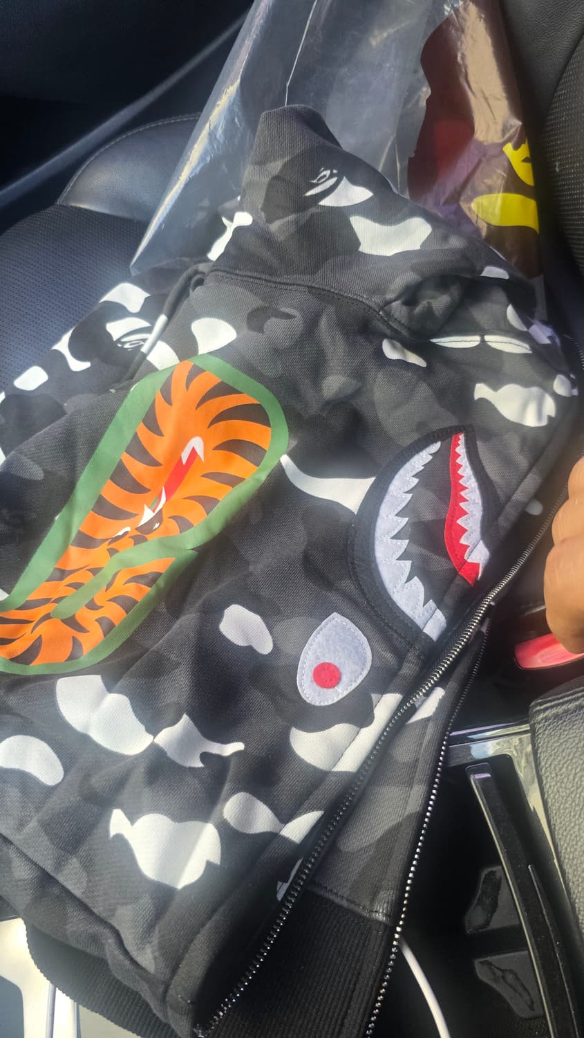 베이프 카모 후드집업 흑계XL판매합니다! 상품이미지4