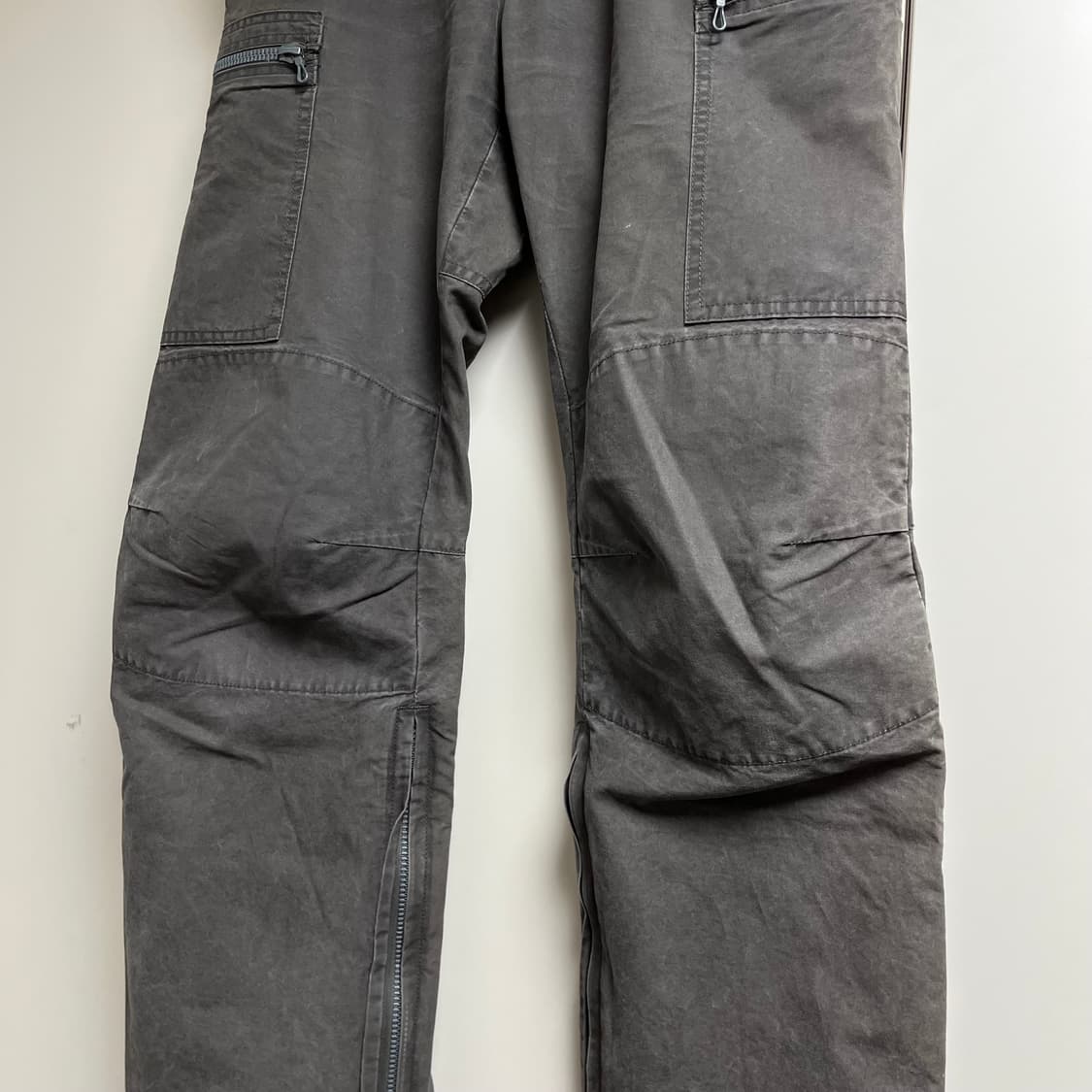 어태치먼트 파라슈트 사이드지퍼팬츠 상품이미지4