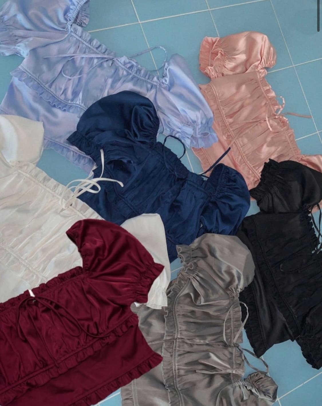 페일제이드 퍼프 새틴 블라우스 흰색 상품이미지1