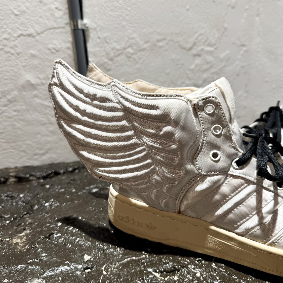 adidas × Jeremy Scott – Wings 2.0 Satin  상품이미지5