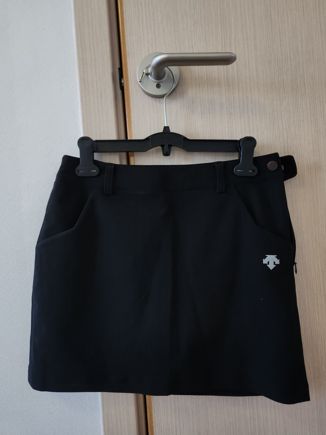 데상트골프 여성 H라인 트리코트 베이직 스커트 
사이즈64  상품이미지2