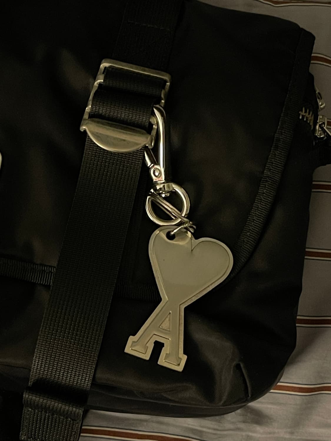 아미 파리 ami 스몰 메신저백 상품이미지9