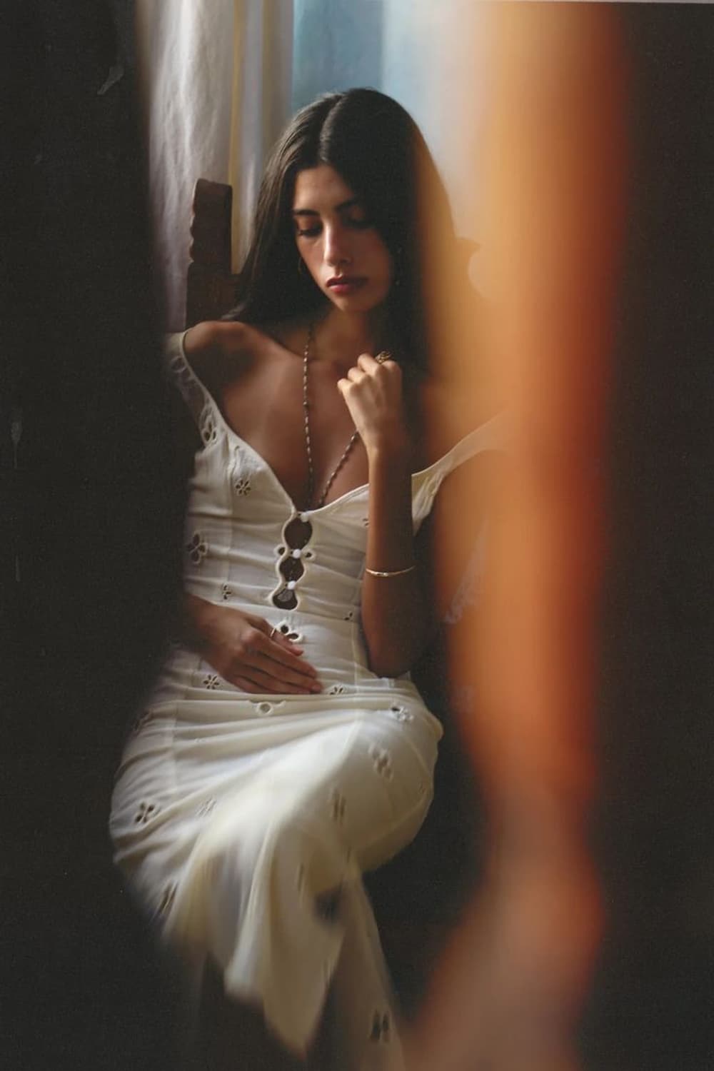 Mirror palais 미러 팔레 Maria 펀칭아이보리린넨롱원피스 상품이미지4