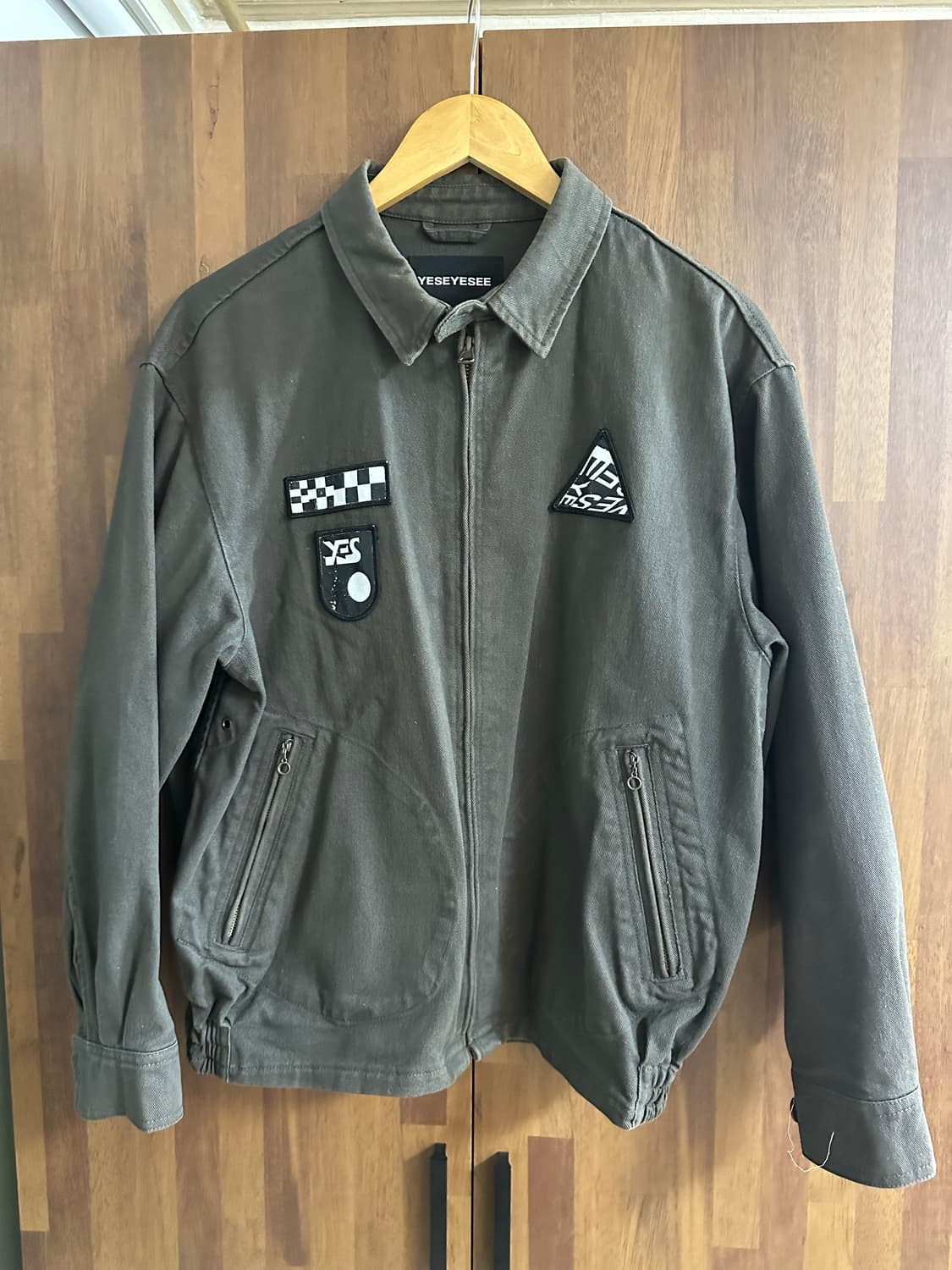 예스아이씨 Patched Zip Jacket Charcoal 상품이미지1