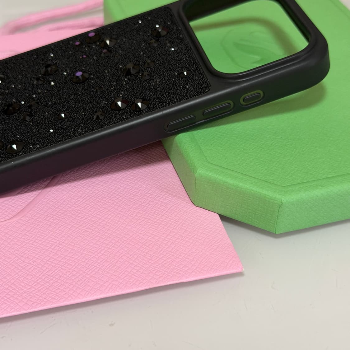 스와로브스키 아이폰 17pro 플랫백 폰케이스 상품이미지5