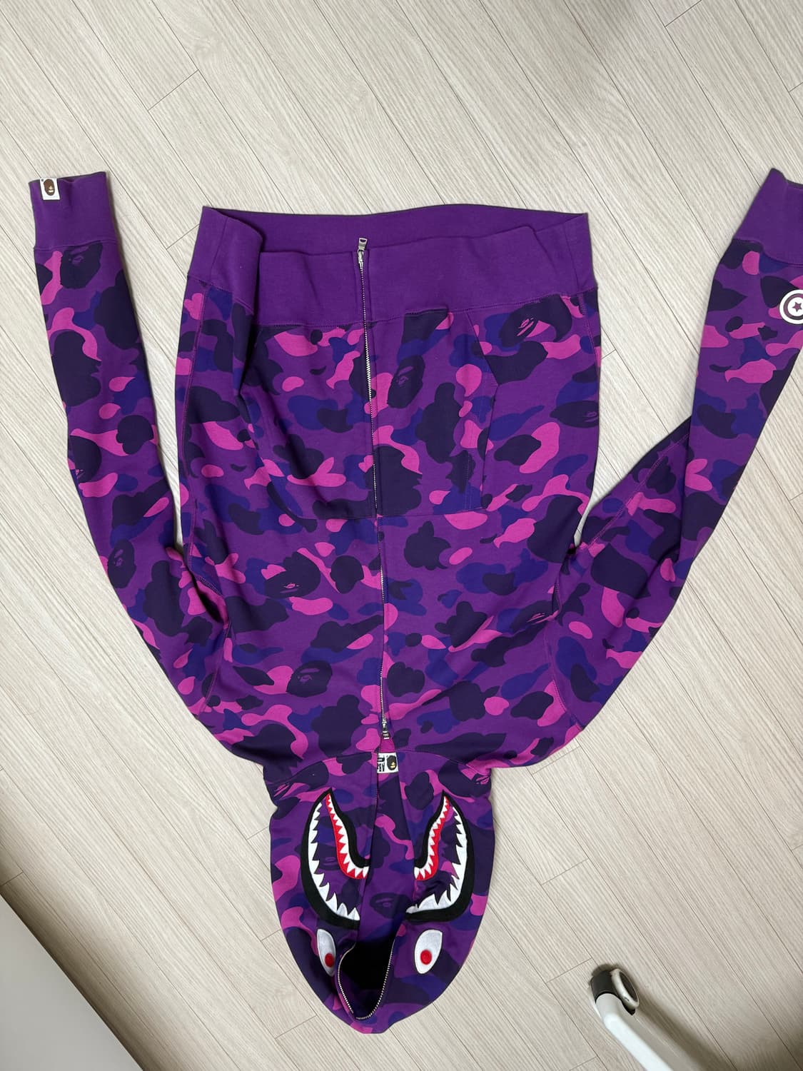 베이프 퍼플 샤크 후드집업 + (쇼핑백,비닐팩,영수증 다 있음) 상품이미지3