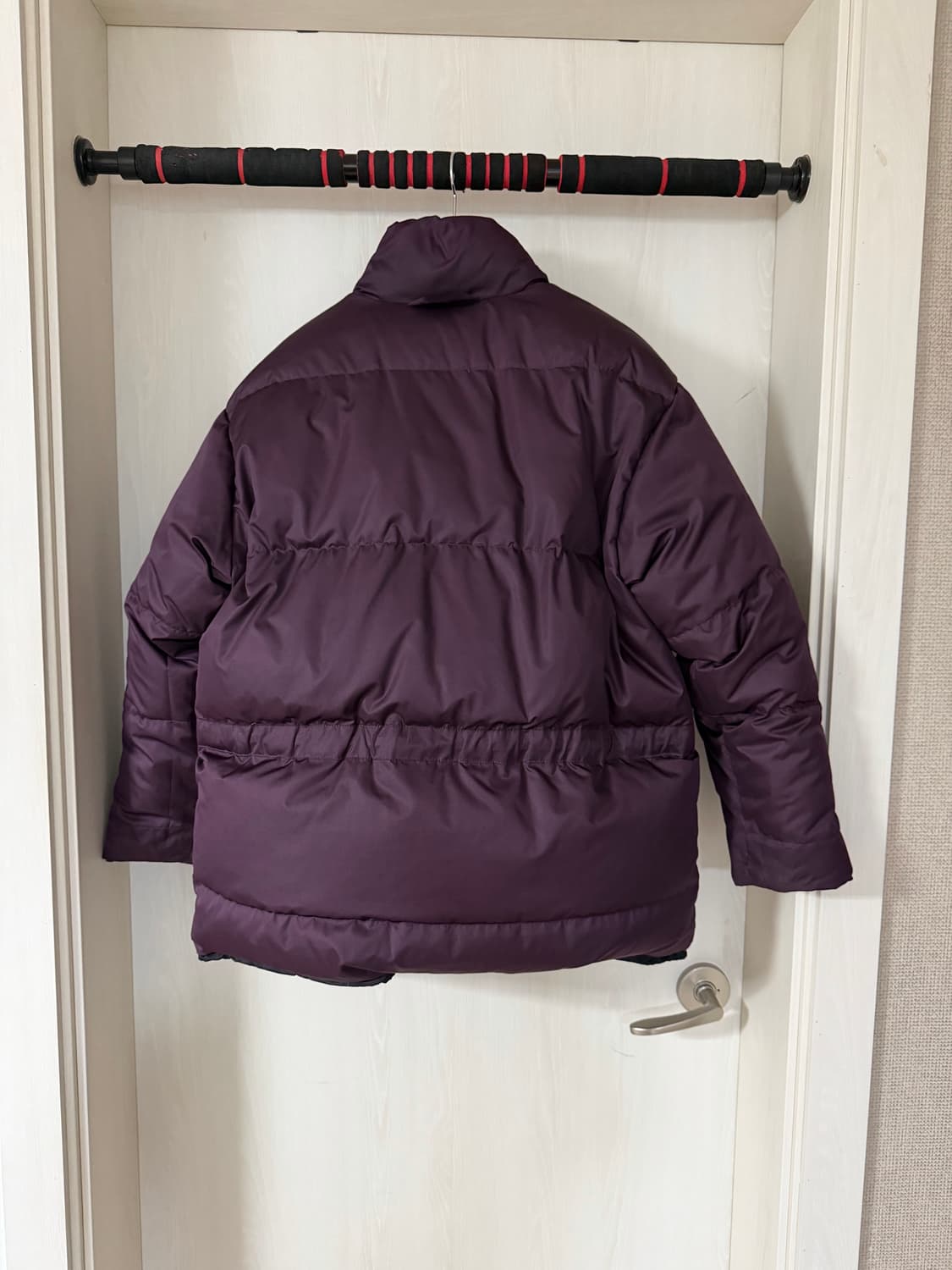 비긴202 리버시블 구스다운 캡틴선샤인 익스페디션 모티브 패딩 상품이미지2