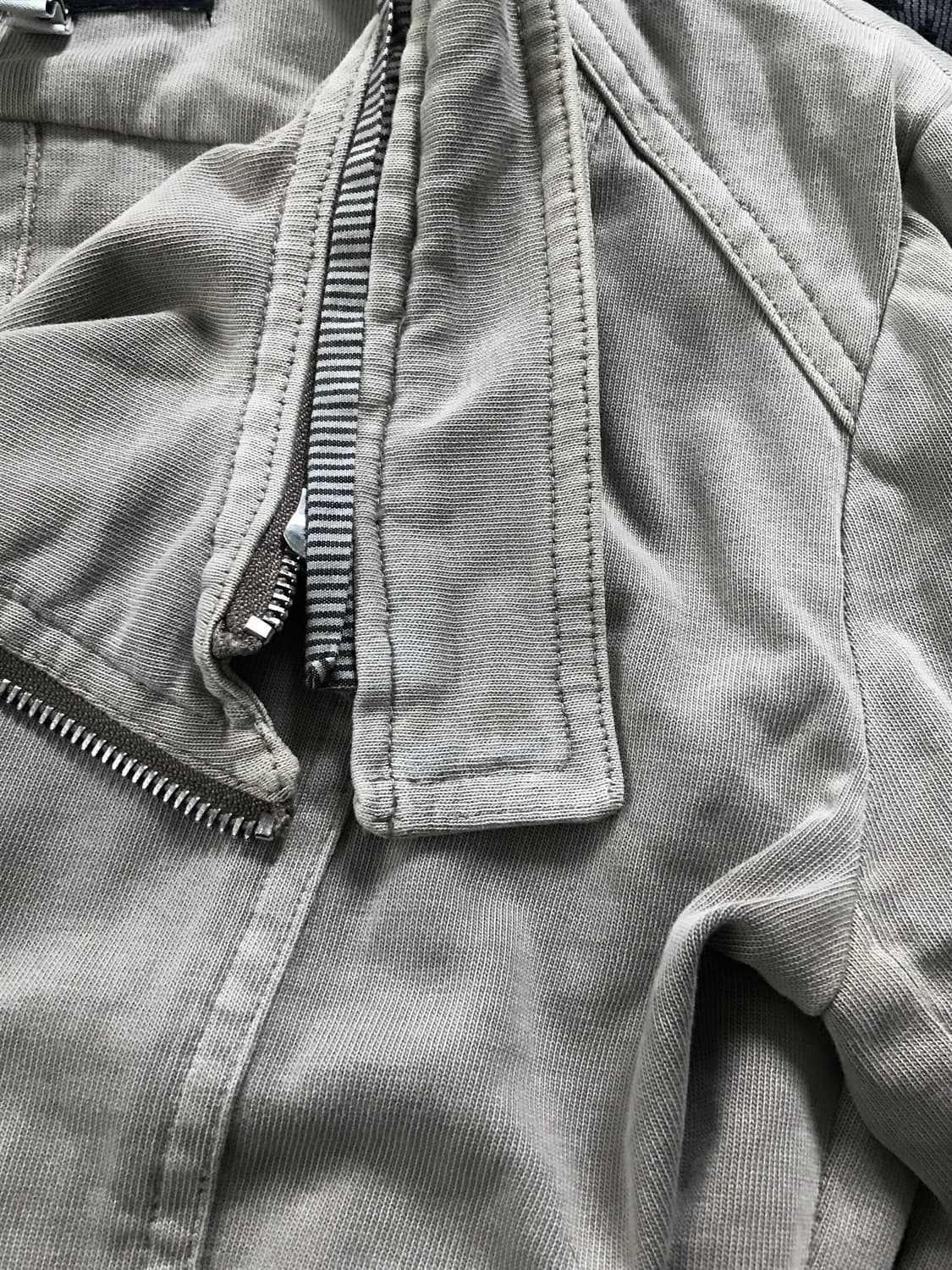 Armani Jeans 투웨이 더블 지퍼 락시크 하이넥 슬림 자켓 상품이미지2