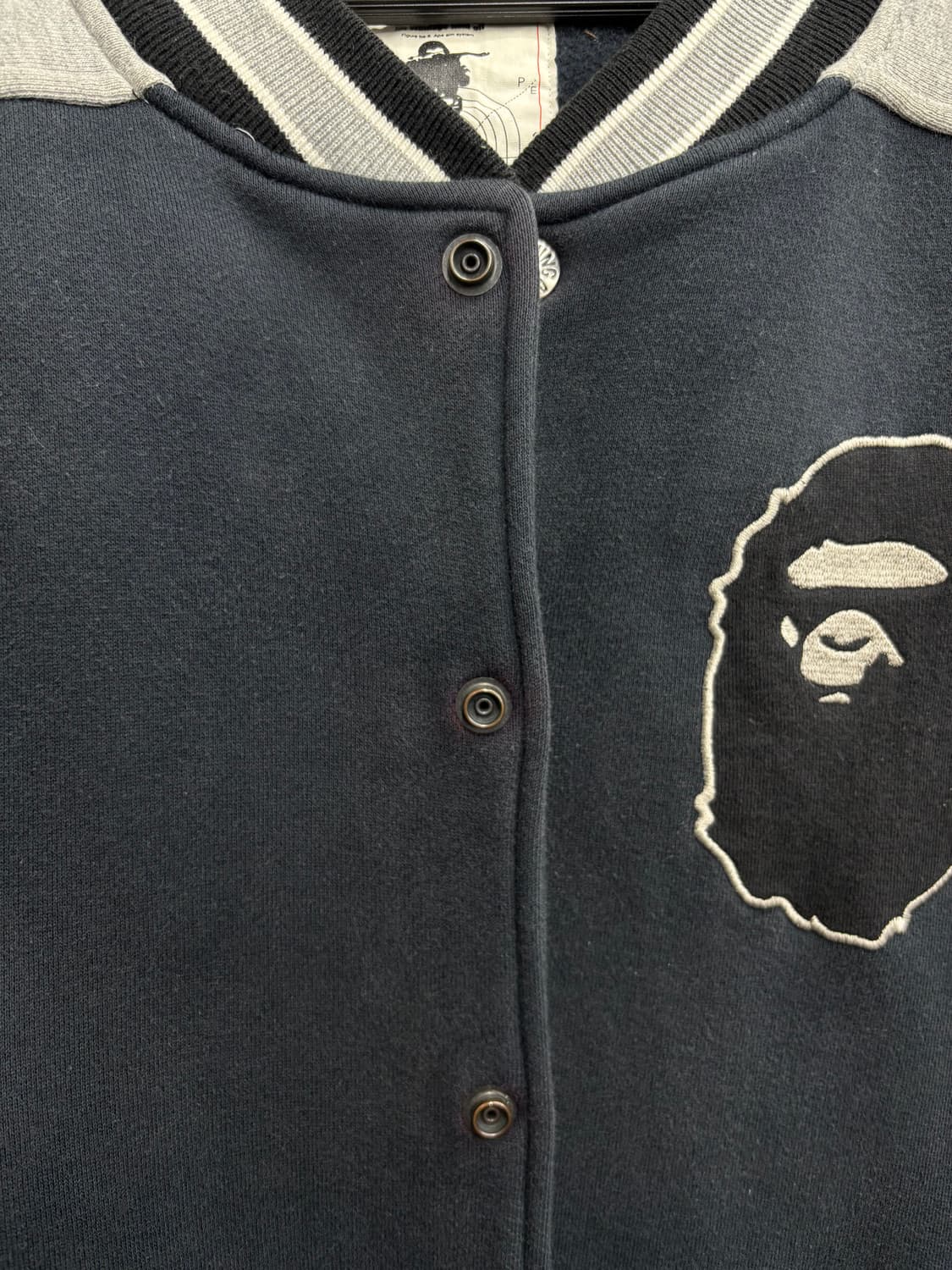 베이프 빅사루 투톤 바시티 자켓 상품이미지8