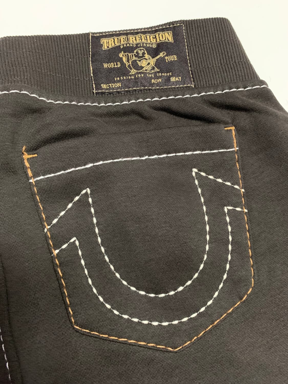 [새제품] 트루 릴리젼 플래어 부츠컷 스웻팬츠 상품이미지8