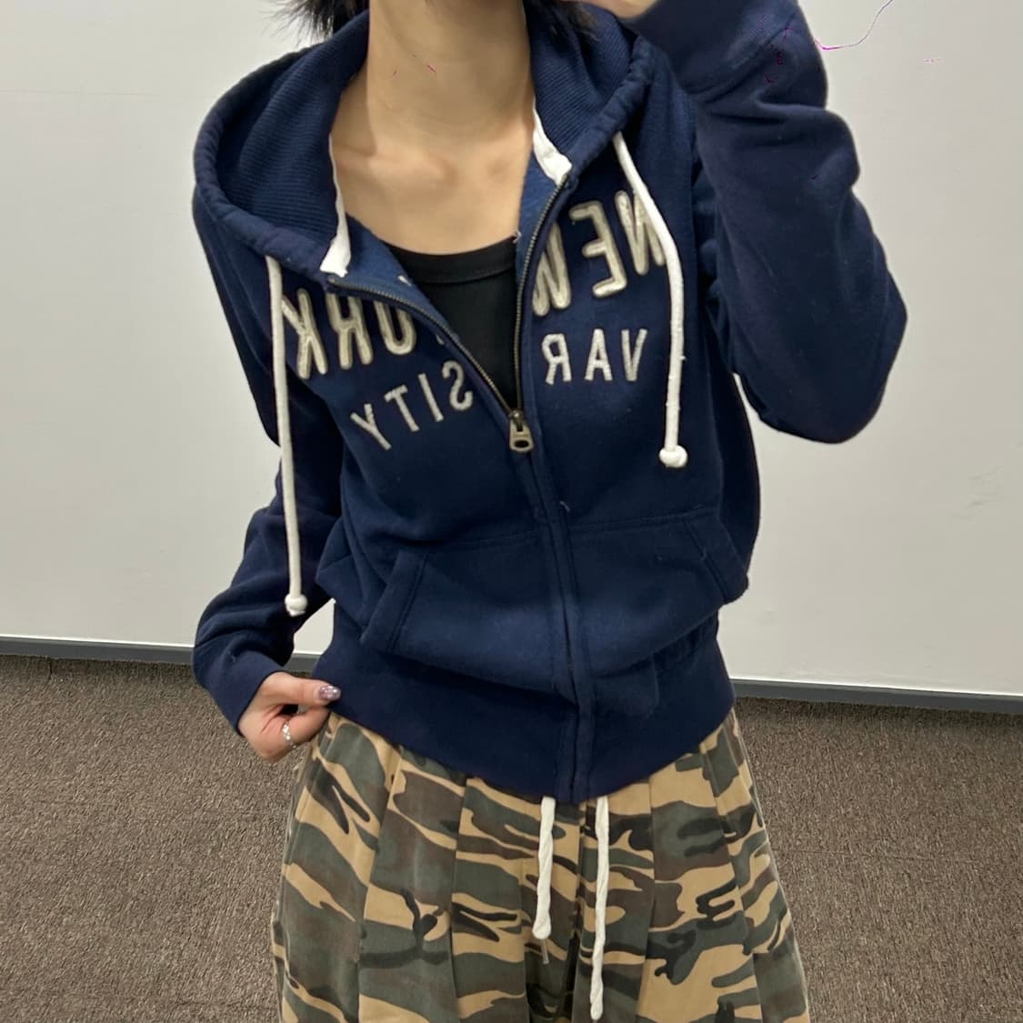 Who.A.U 후아유 뉴욕 네이비 후드집업 상품이미지2