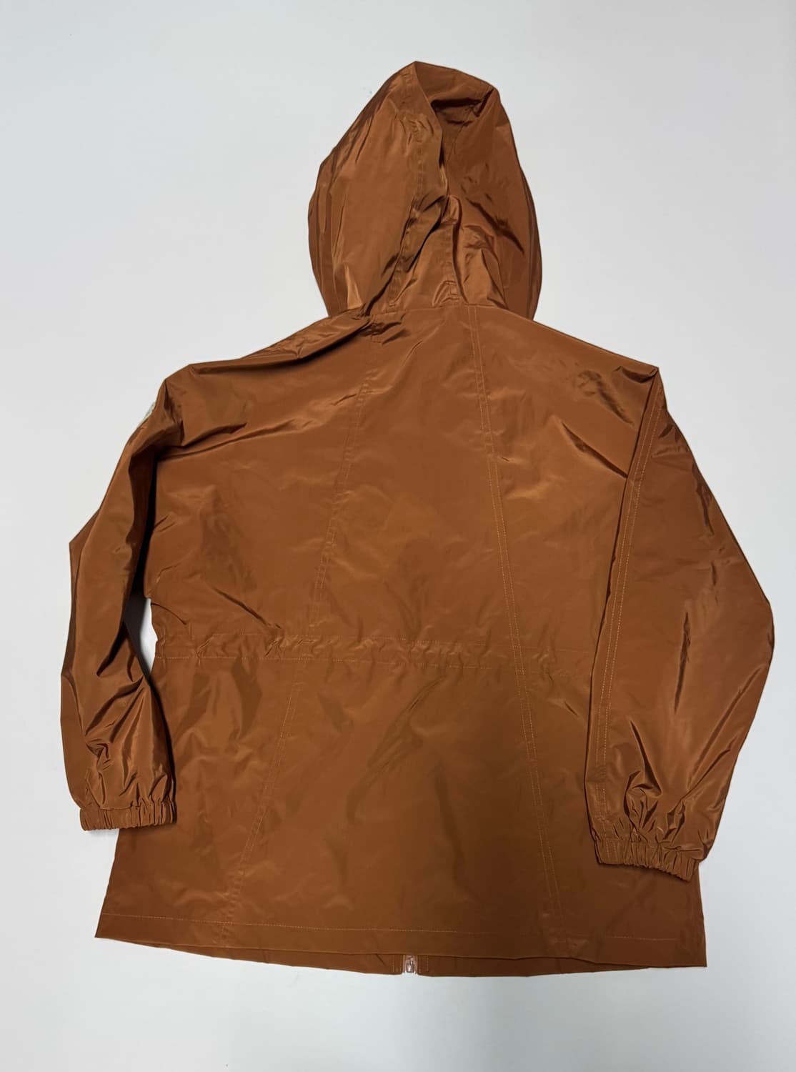 여성 몽클레어 커스텀 리메이크 바람막이 자켓 상품이미지2