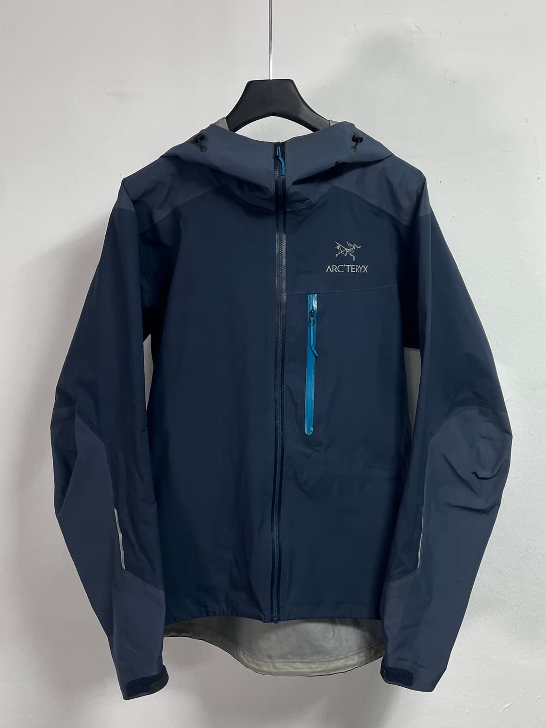 아크테릭스 알파FL 고어텍스 바람막이 자켓 (on.497) 상품이미지1