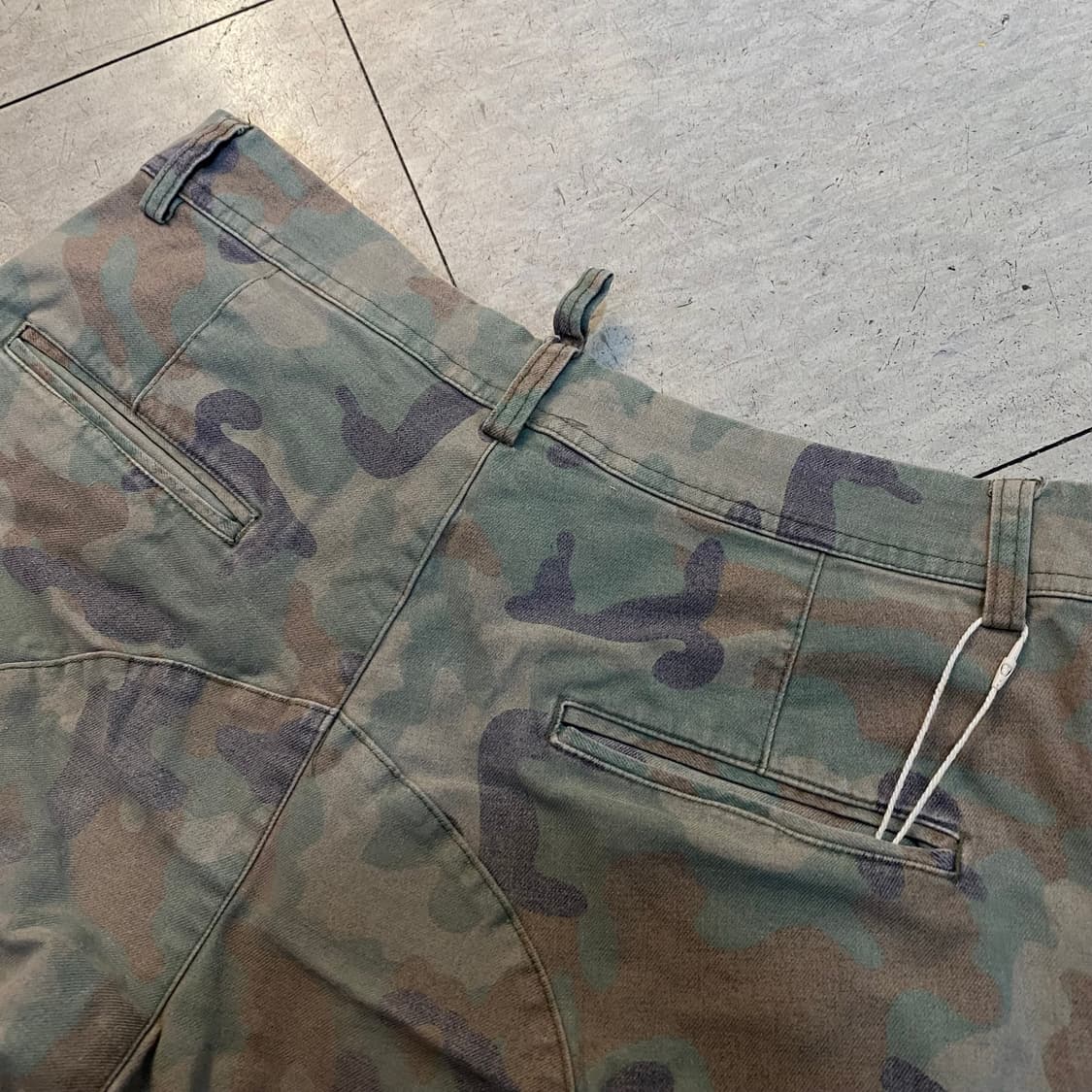 🌊Dsquared2 woodland cargo shorts 상품이미지3
