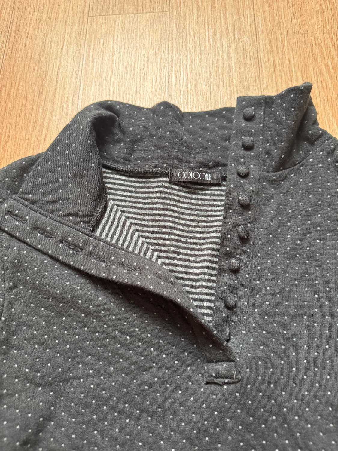 콜로신스 alice button top  상품이미지2