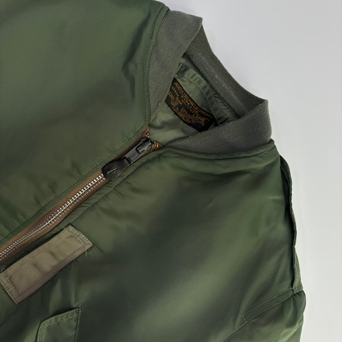 Cab Clothing  캡 클로딩 L2B 플라이트 봄버 자켓 상품이미지5