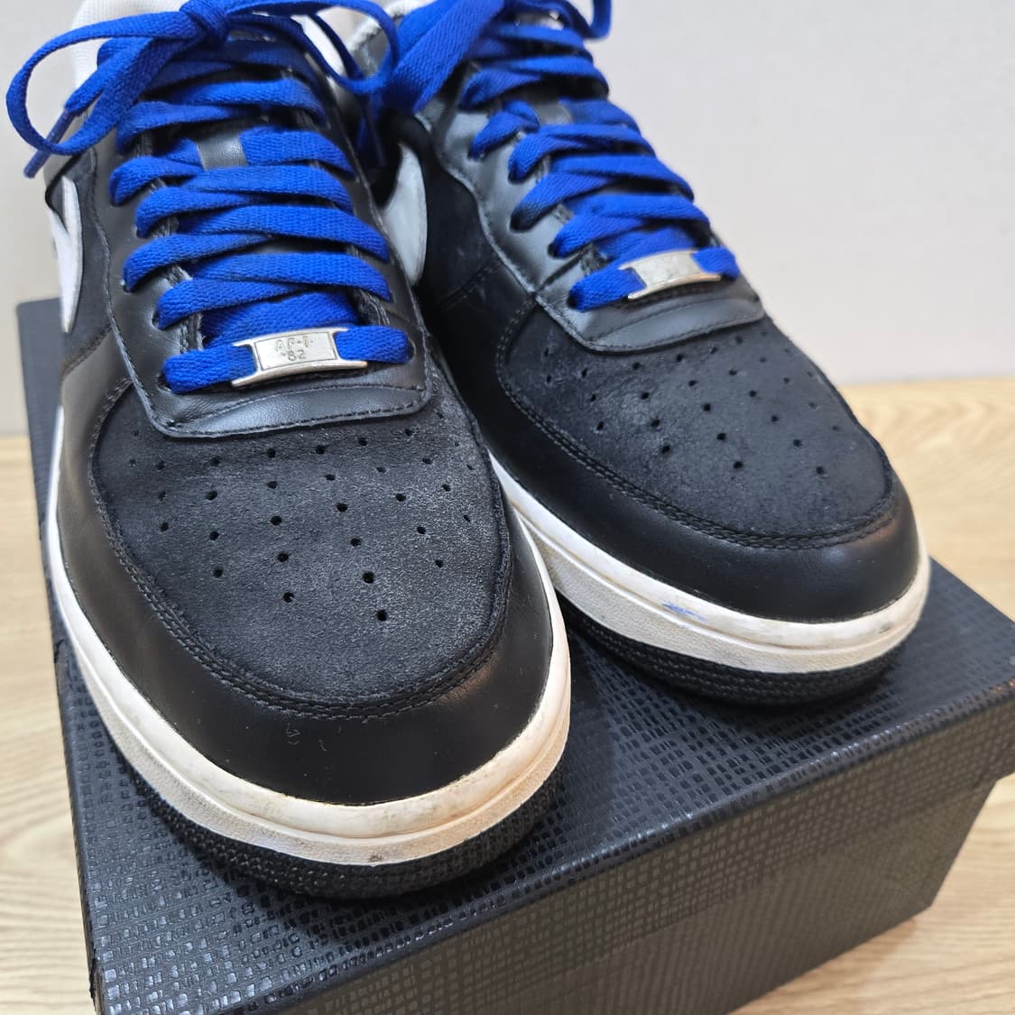 280 나이키 에어포스1 로우 블랙 화이트 82 컬러 상품이미지5