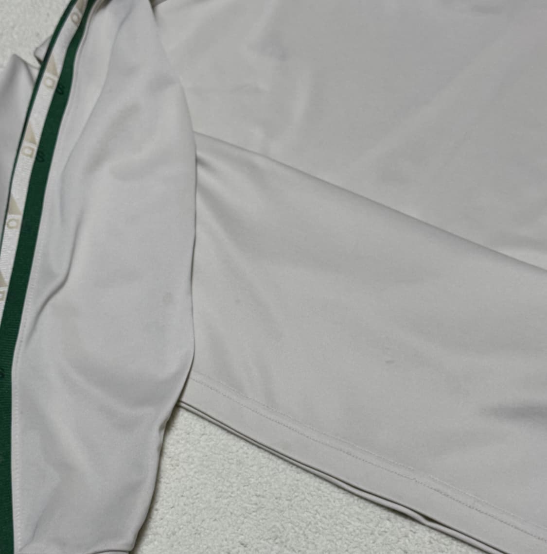 아디다스 일본 베이지 그린 긴팔 상품이미지9