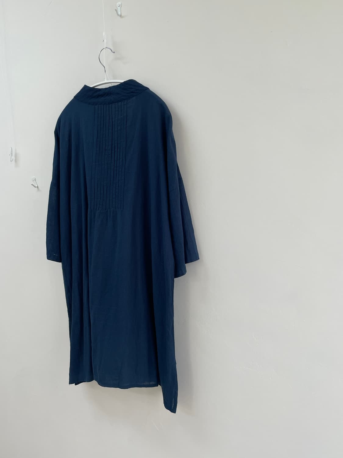 네이비 코튼 핀턱 원피스 상품이미지5