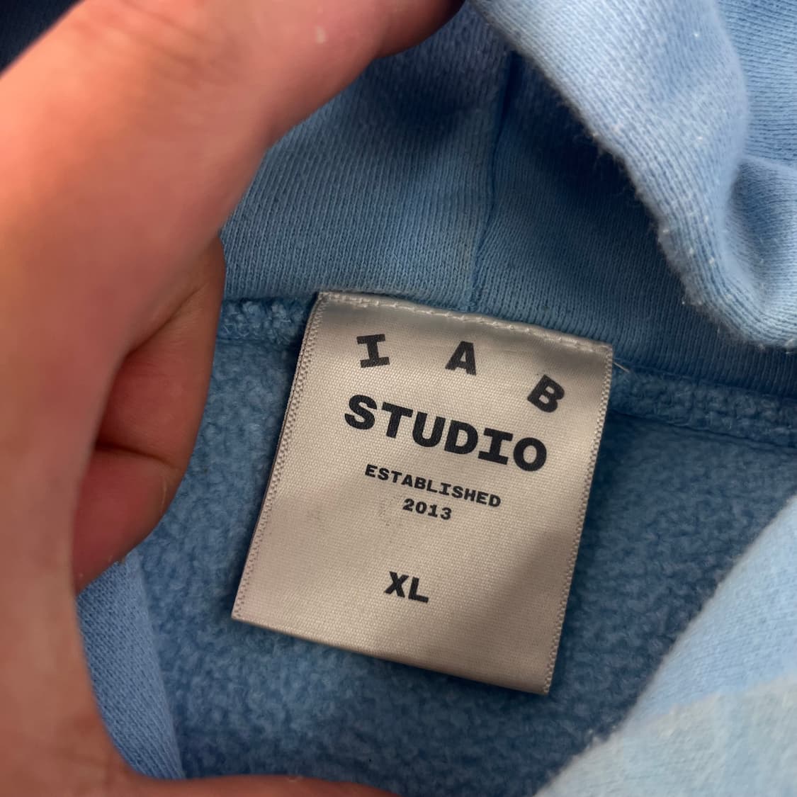 105 아이앱 스튜디오 스카이블루 후드티 상품이미지4