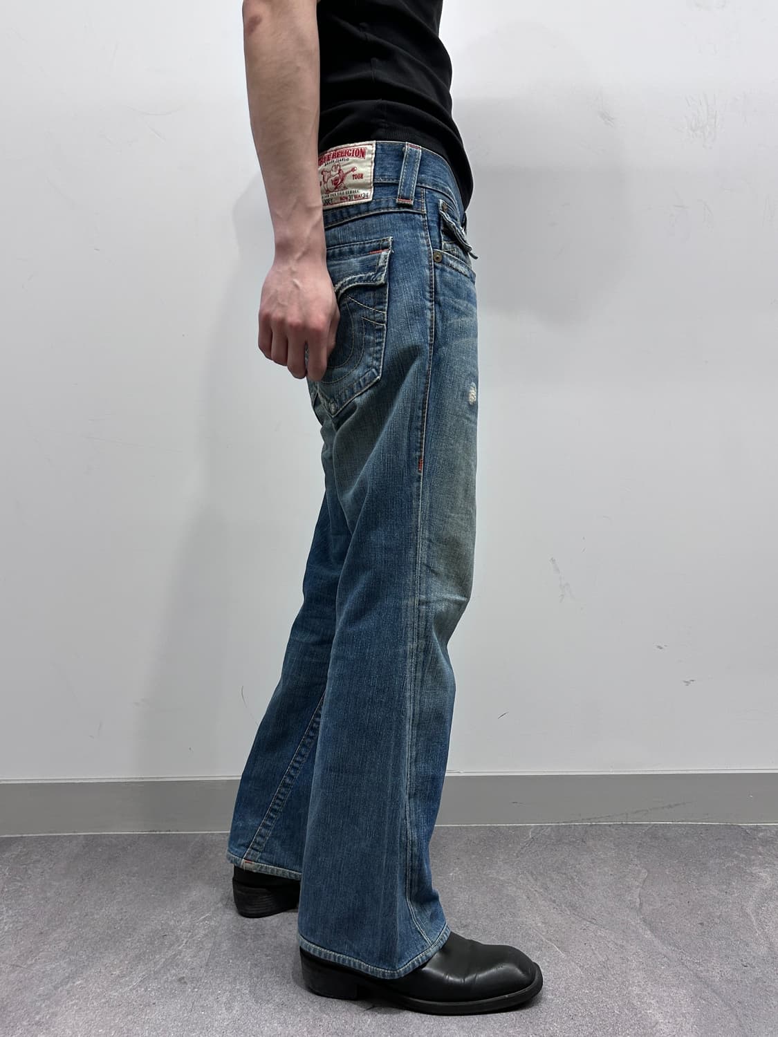 트루릴리젼 스파이럴 워싱 부츠컷 데님 상품이미지1