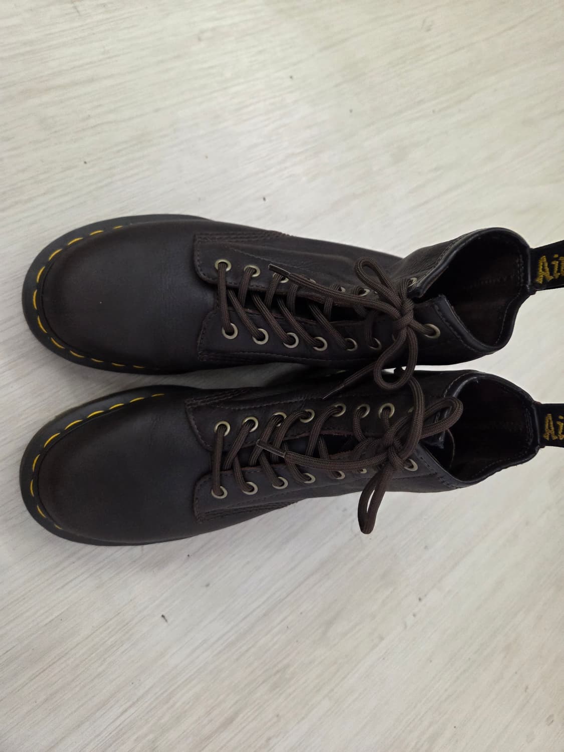 닥터마틴  다크브라운 UK6 (250mm) 상품이미지1