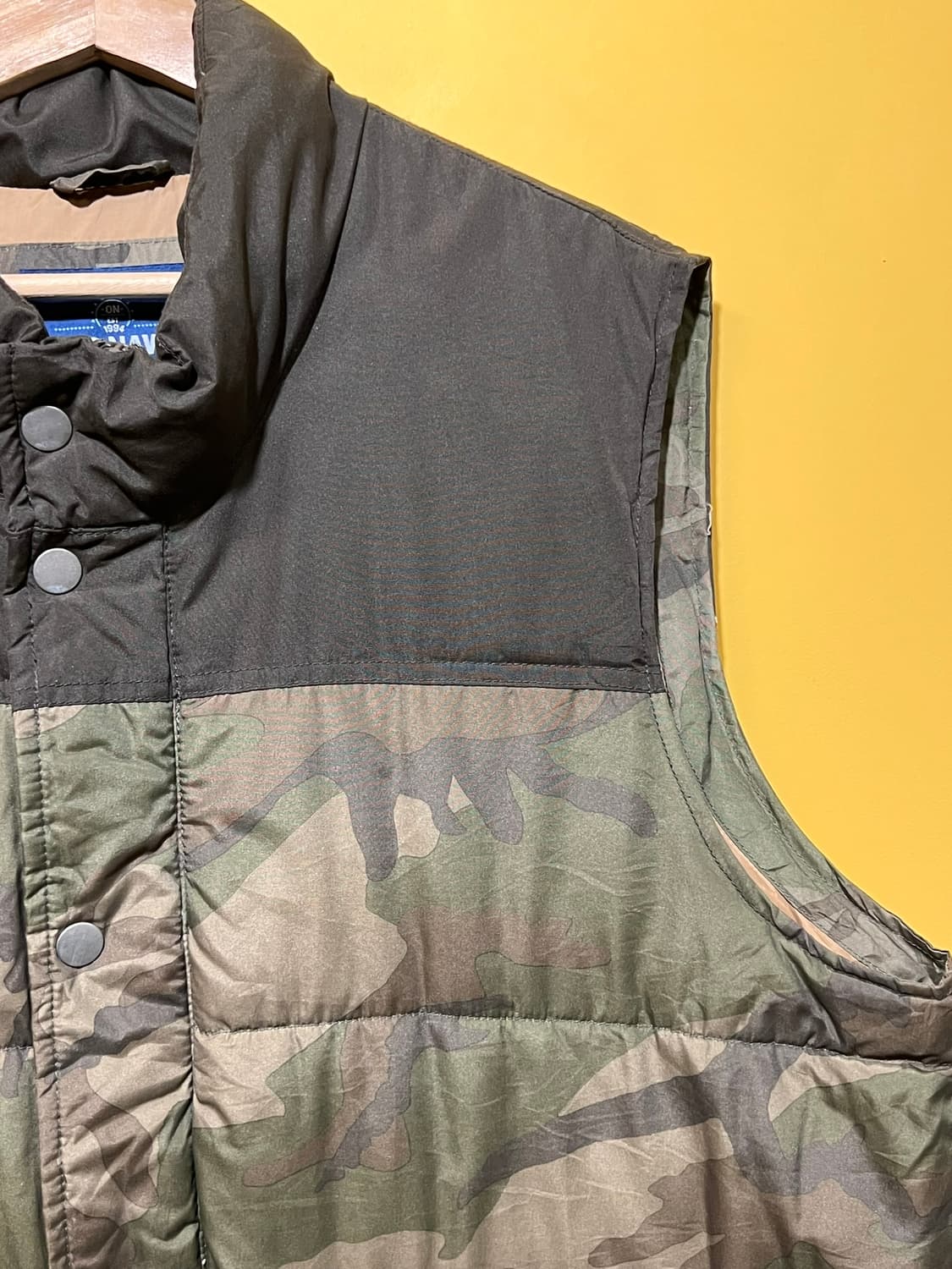 [XL] 올드네이비 카모 패턴 패딩 베스트 상품이미지2