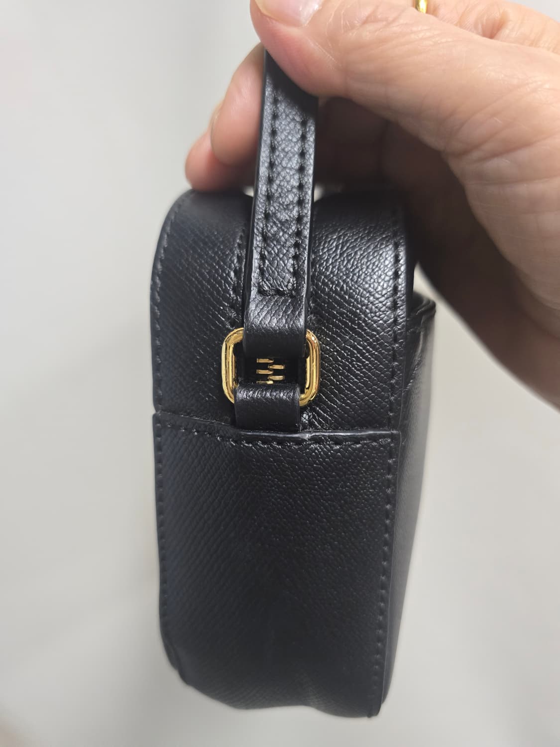 헤지스 퍼피로고 카메라백 25FW제품 상품이미지6