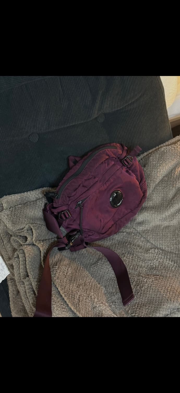 Cp컴퍼니 나일론 B 벨트백 버건디/와인 상품이미지1