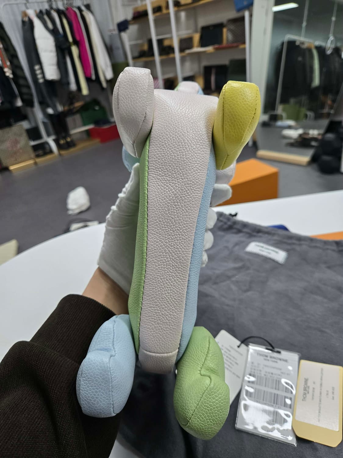 [40%할인]톰브라운 투톤 헥터백 상품이미지6