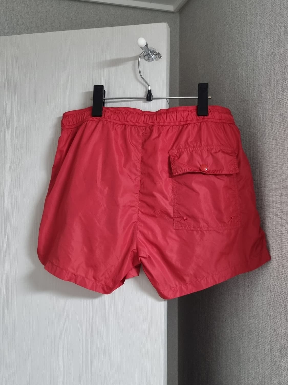 몽클레어 레드 스윔팬츠 상품이미지2
